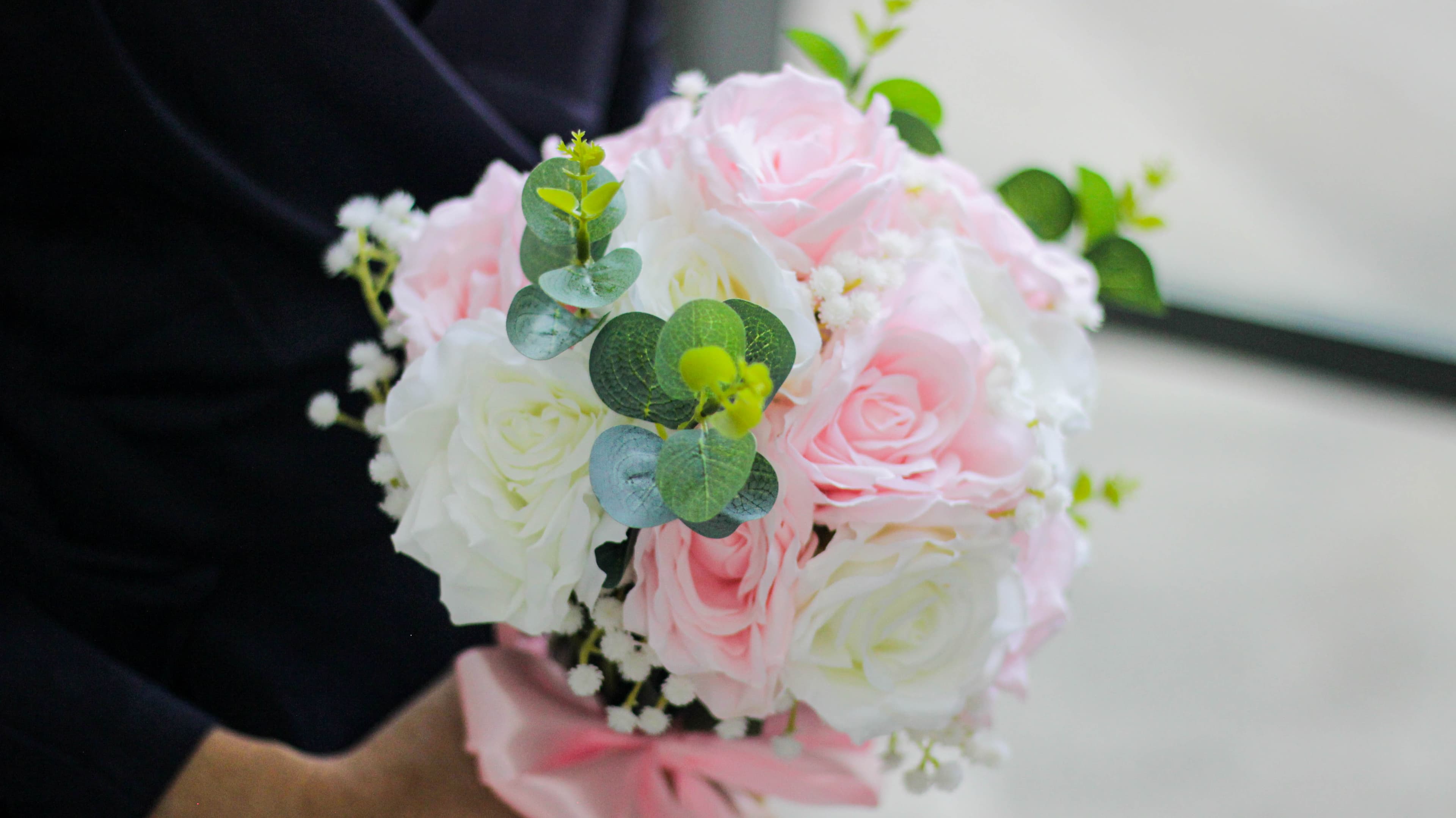 Hero floral arrangement 6