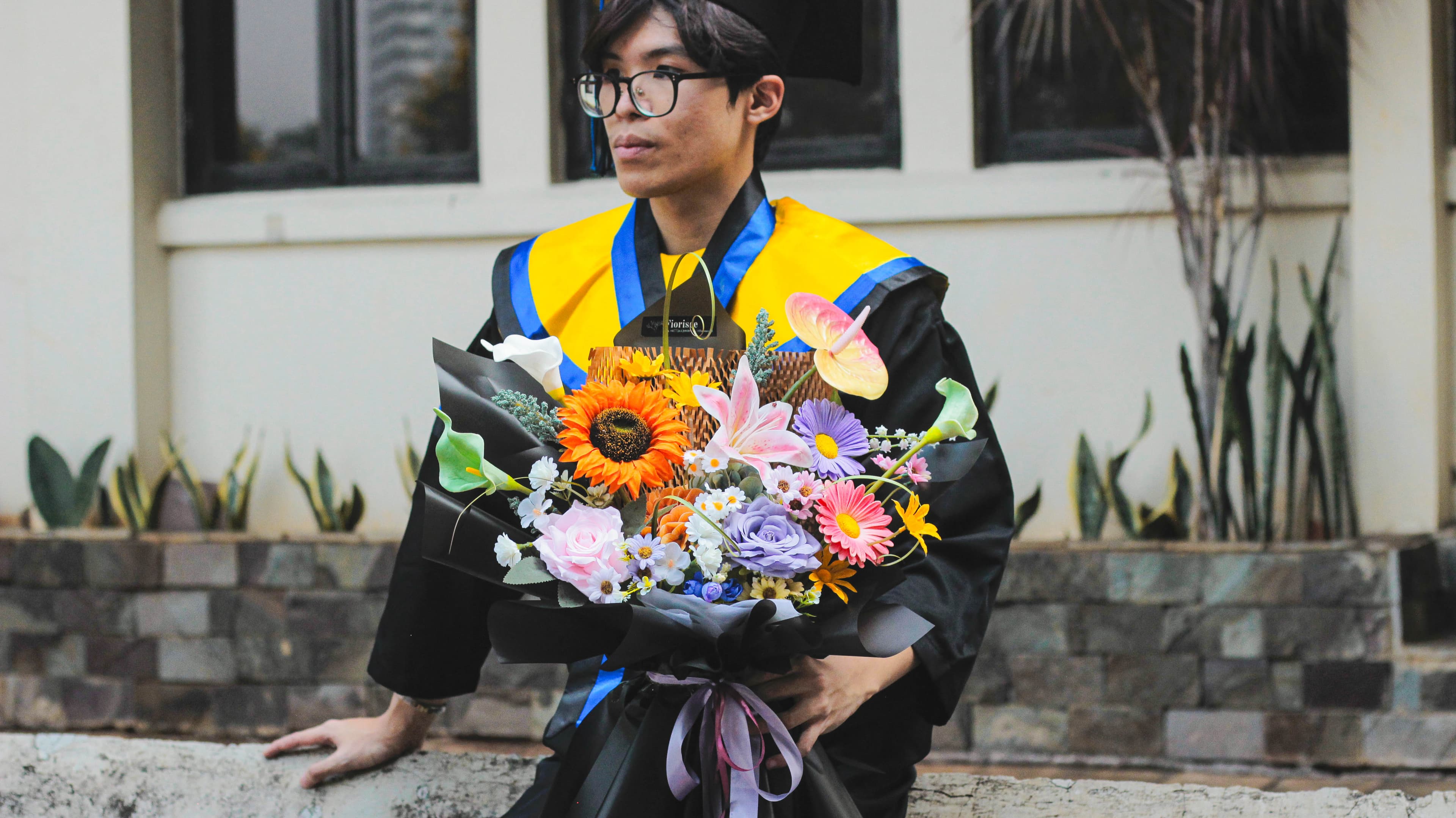 Hero floral arrangement 2
