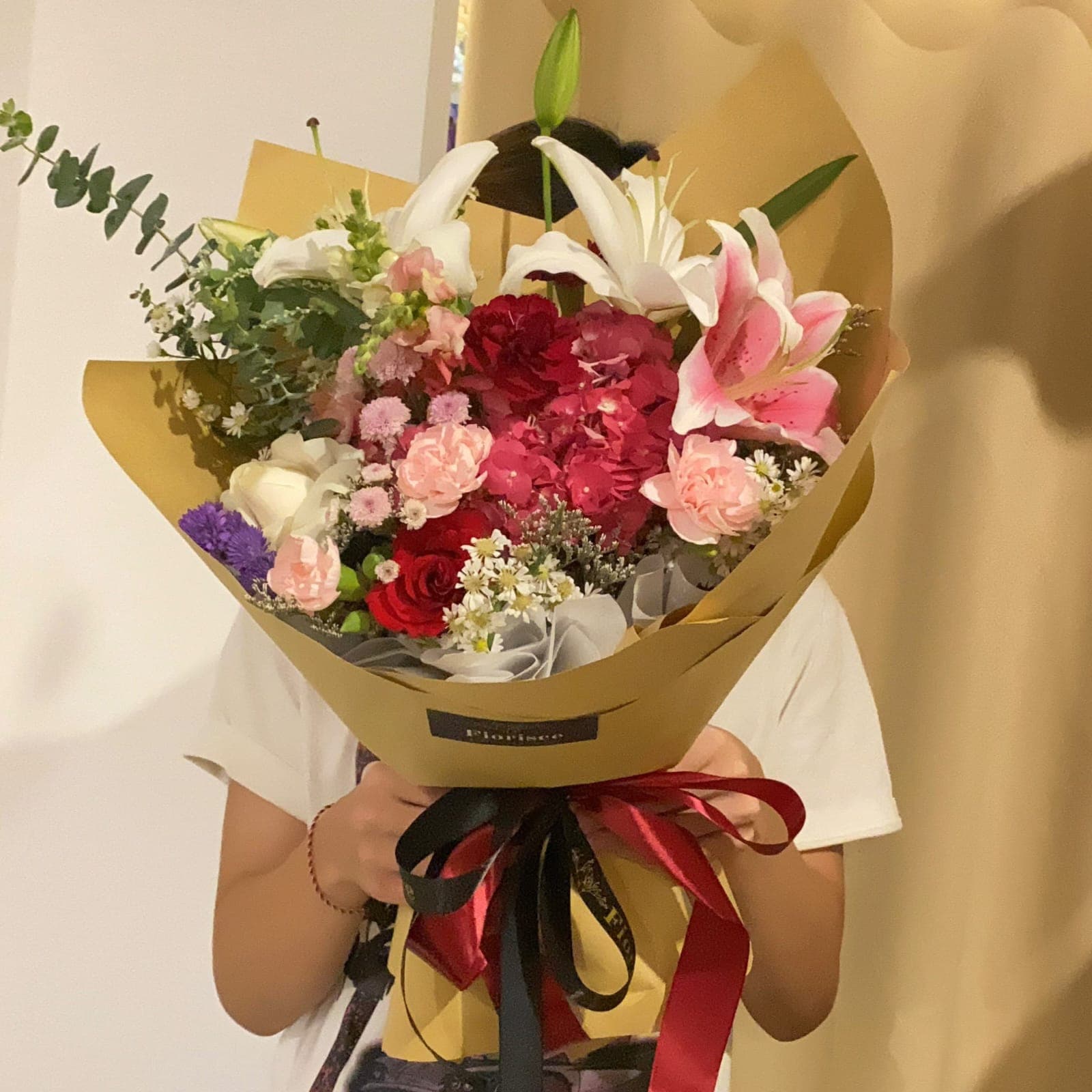 Hero floral arrangement 1